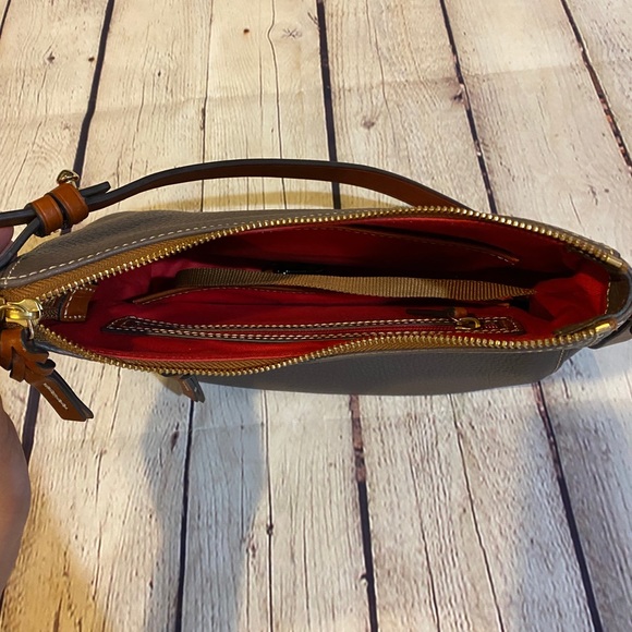 Purse - Picture 2 of 3